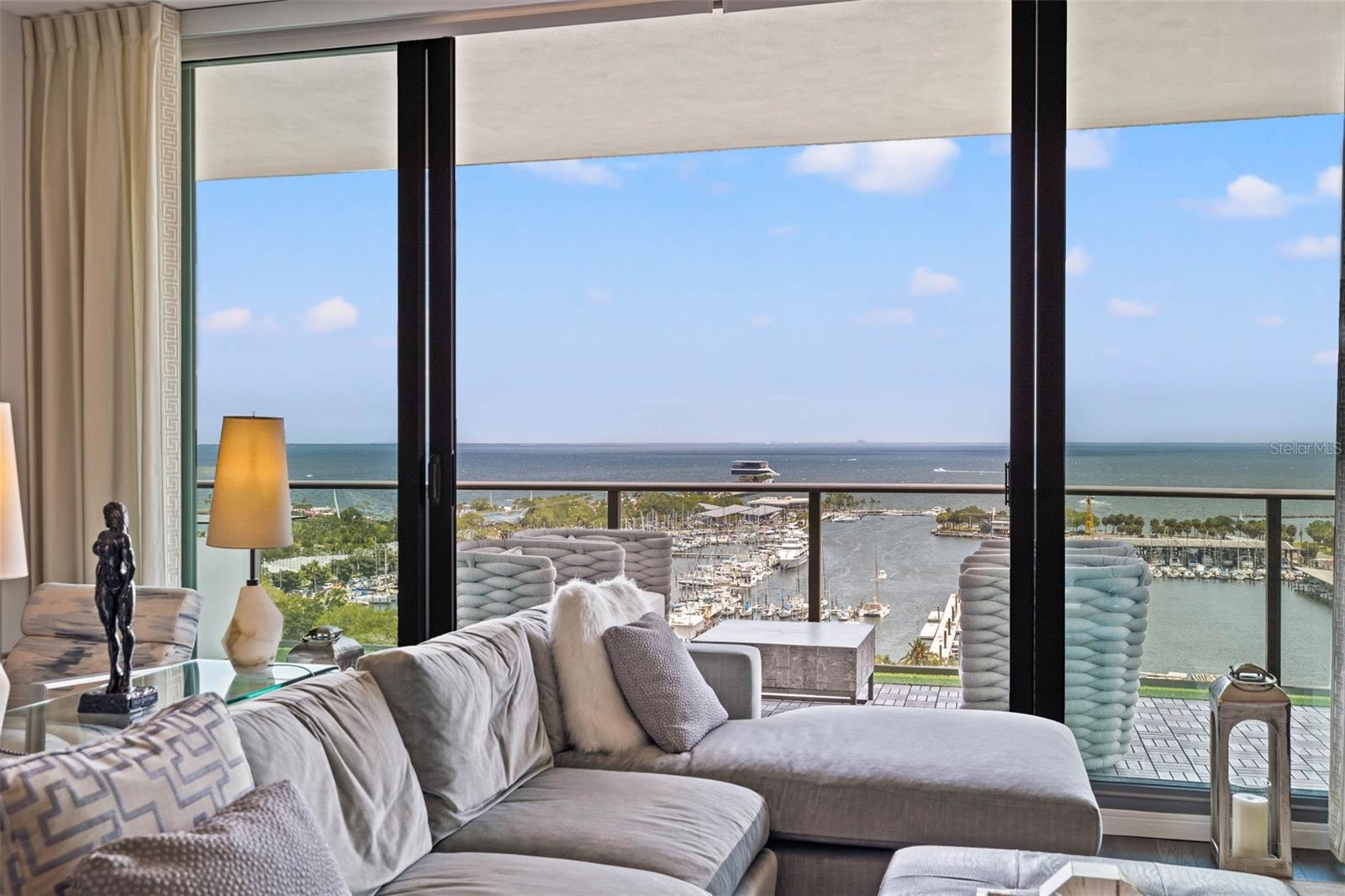 ONE ST. PETERSBURG - Residential