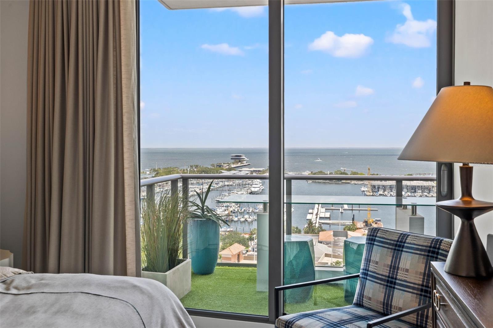 ONE ST. PETERSBURG - Residential