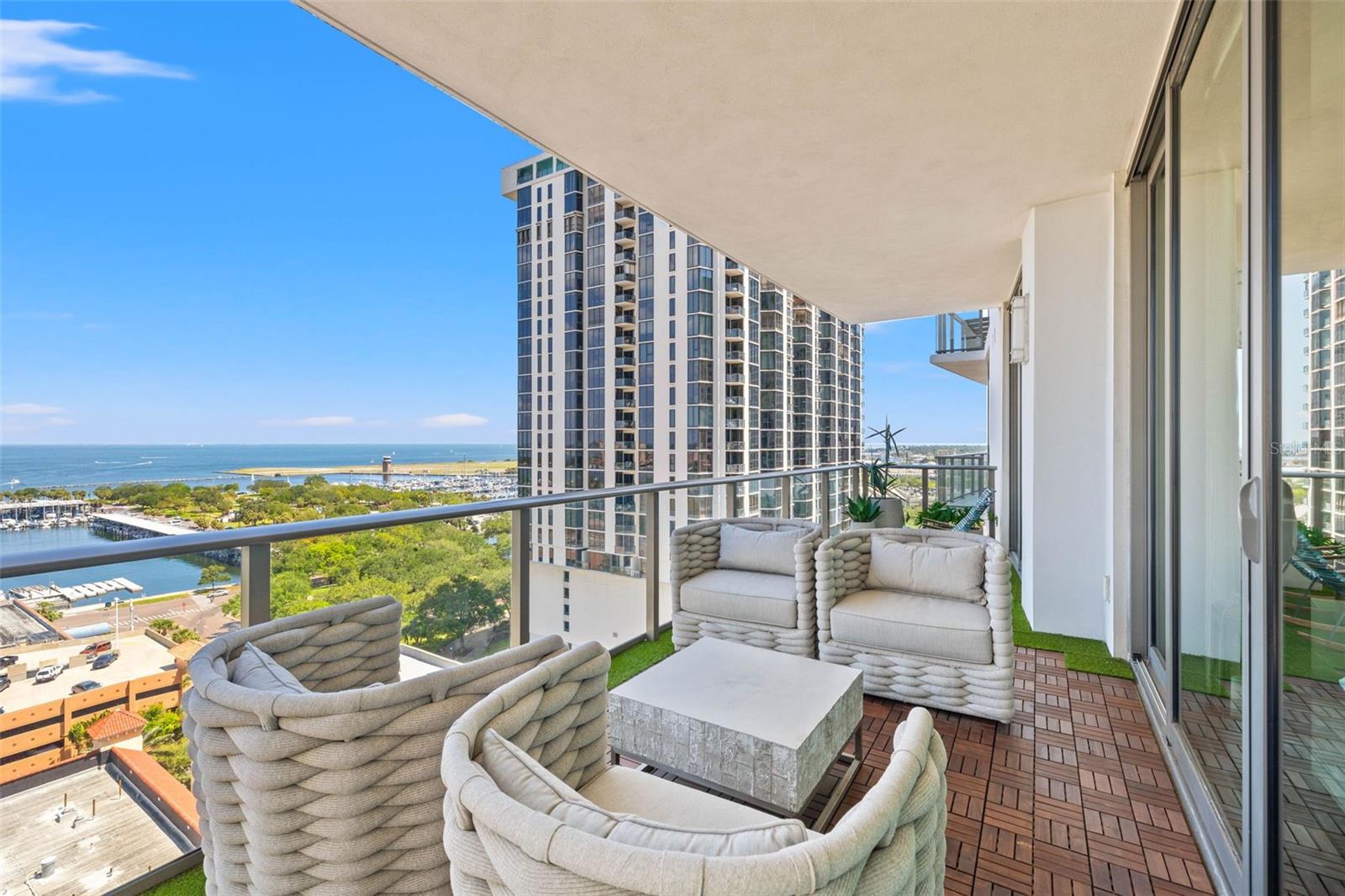 ONE ST. PETERSBURG - Residential