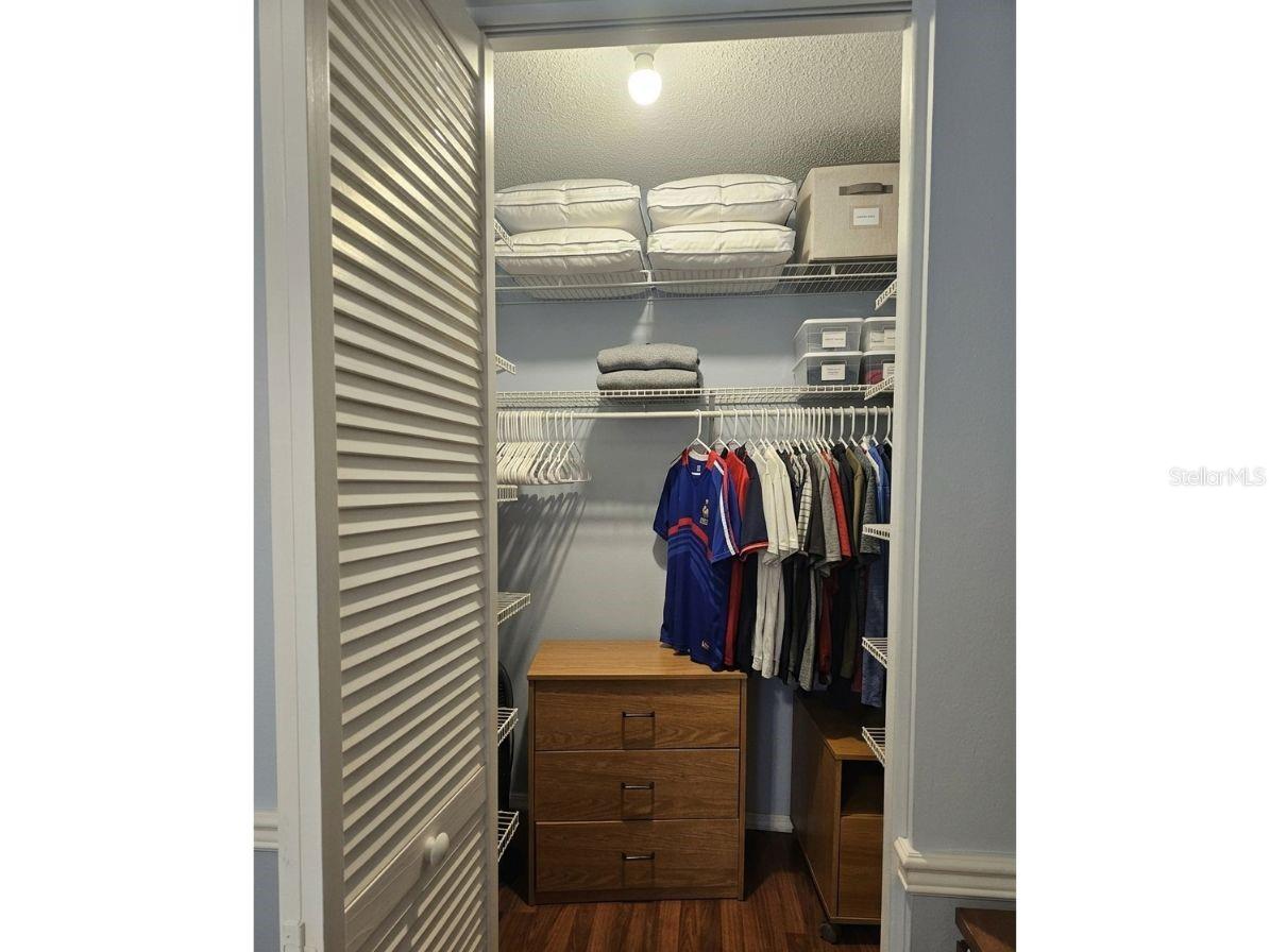 BAY OAKS CONDO - Residential