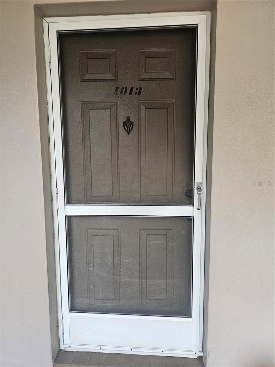 5265 E BAY DRIVE 1013