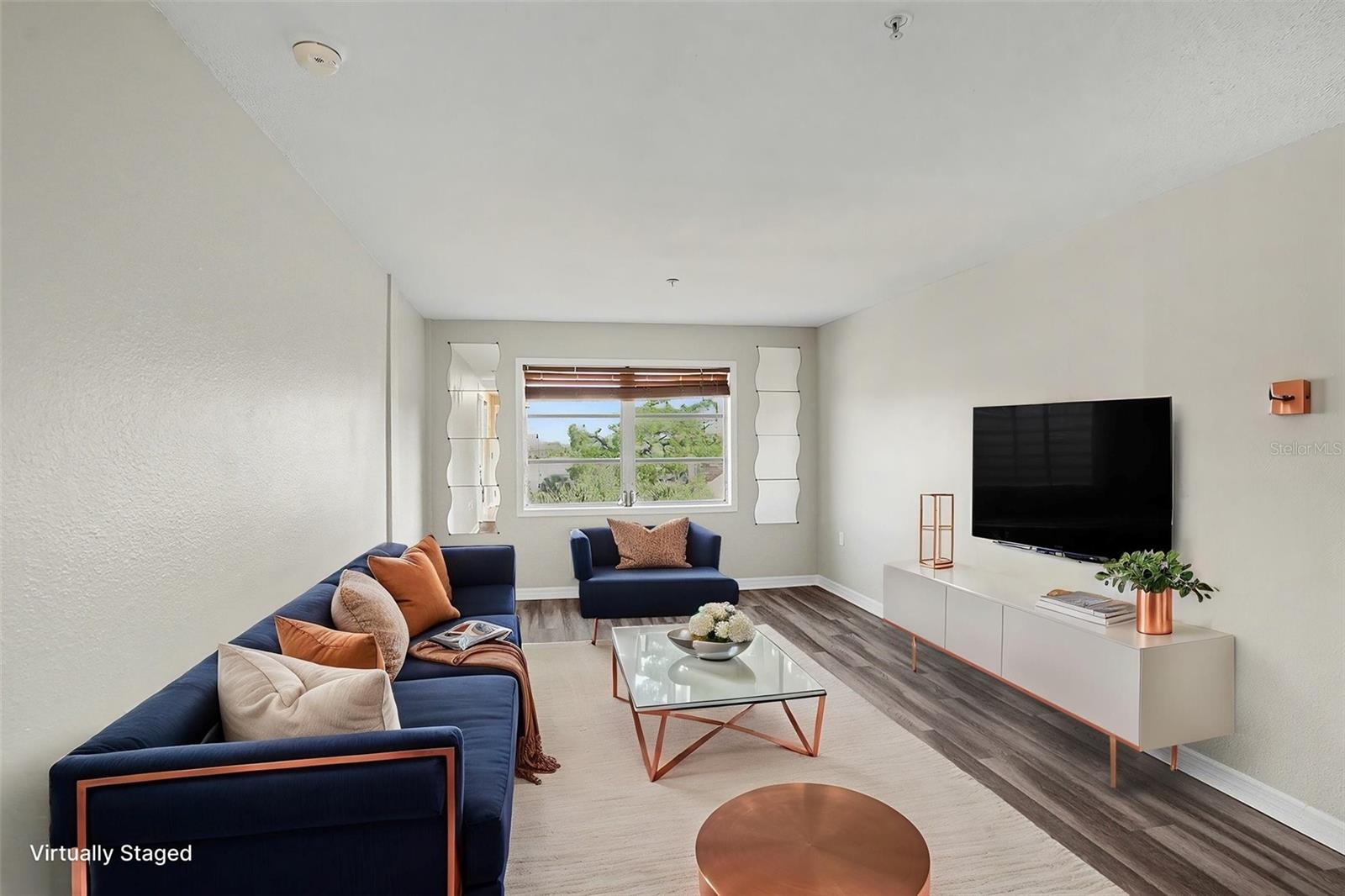 HYDE PARK TOWERS A CONDO - Residential