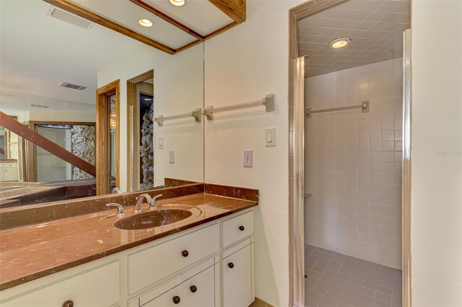 BENT TREE VILLAGE - Residential