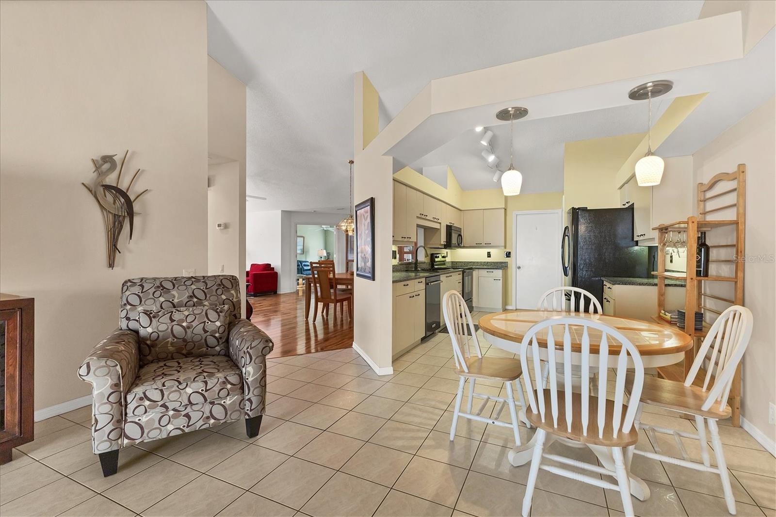 CRESTWOOD VILLAGE OF SARA 4 & 5 - Residential