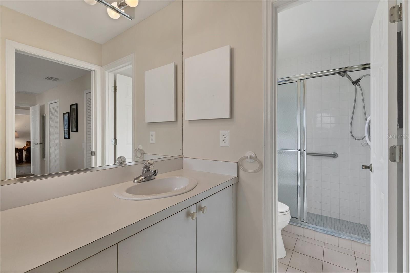 CRESTWOOD VILLAGE OF SARA 4 & 5 - Residential