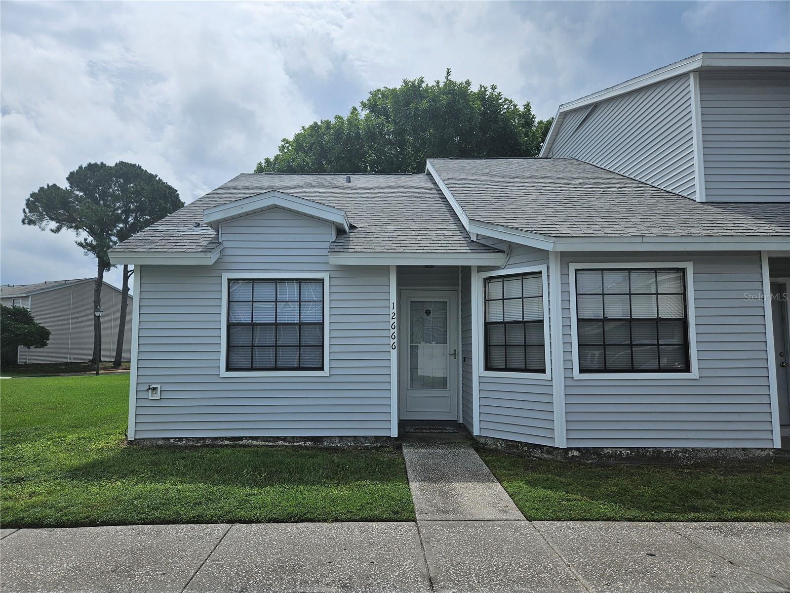 HAMPTON PARK TWNHMS UN 1 - Residential