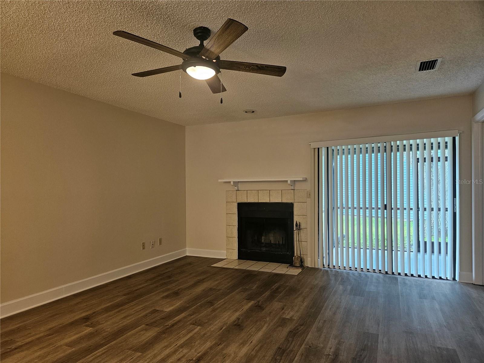 HAMPTON PARK TWNHMS UN 1 - Residential