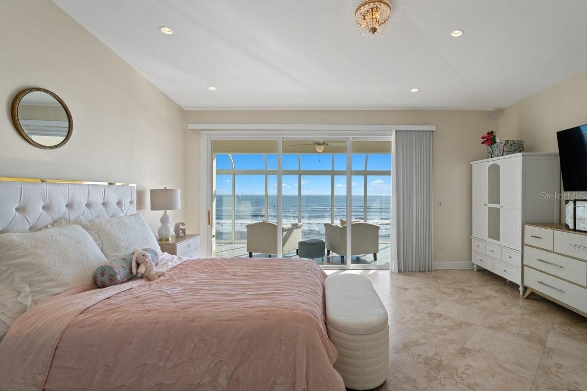 ARMAND BEACH ESTATES - Residential