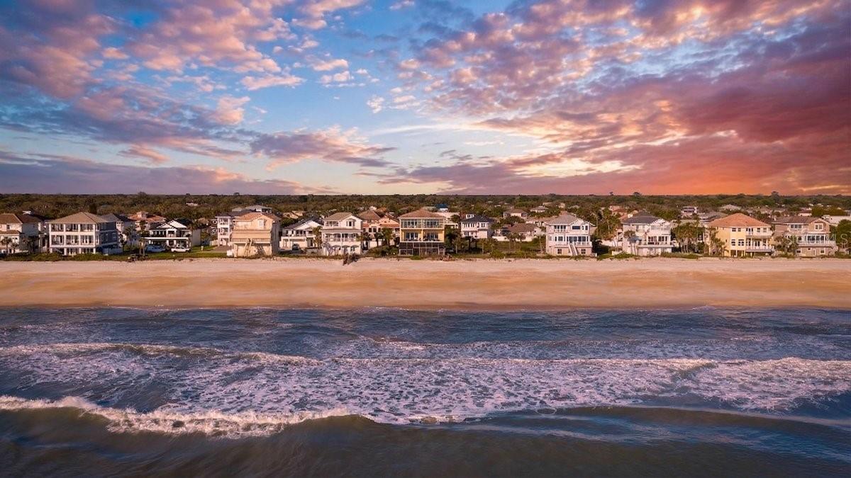 ARMAND BEACH ESTATES - Residential