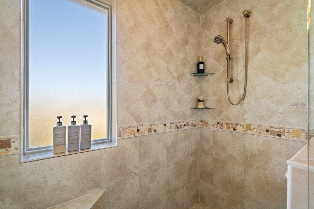 ARMAND BEACH ESTATES - Residential