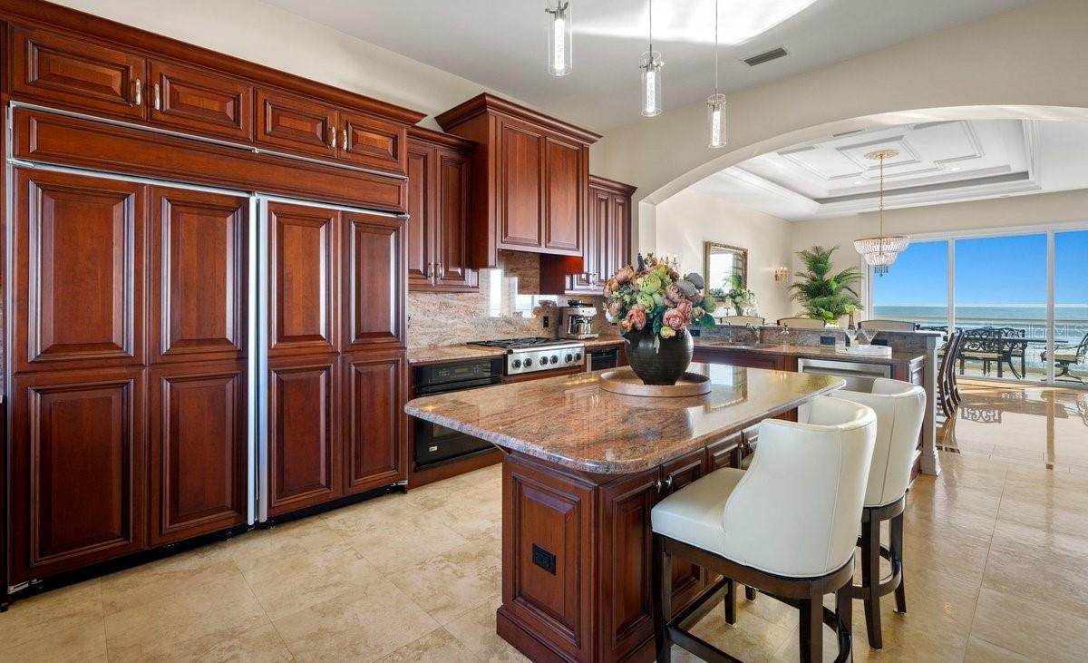 ARMAND BEACH ESTATES - Residential