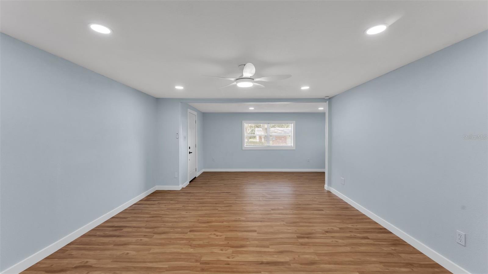 AVON VILLA SUB - Residential