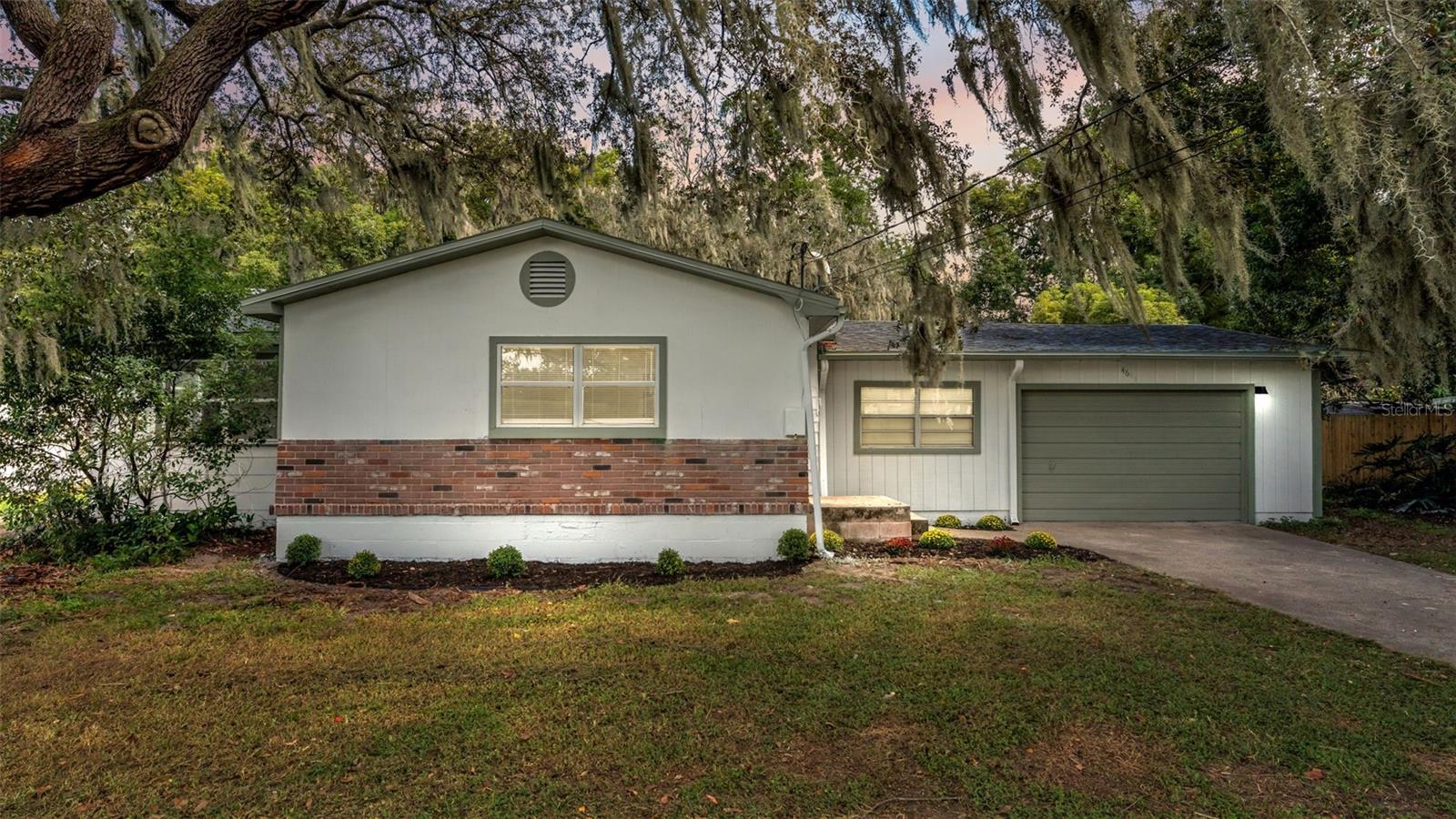AVON VILLA SUB - Residential