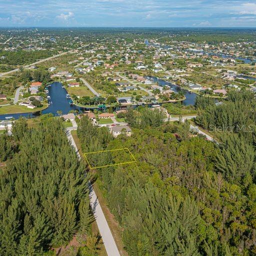 PORT CHARLOTTE SEC 94 01 STREP - Land