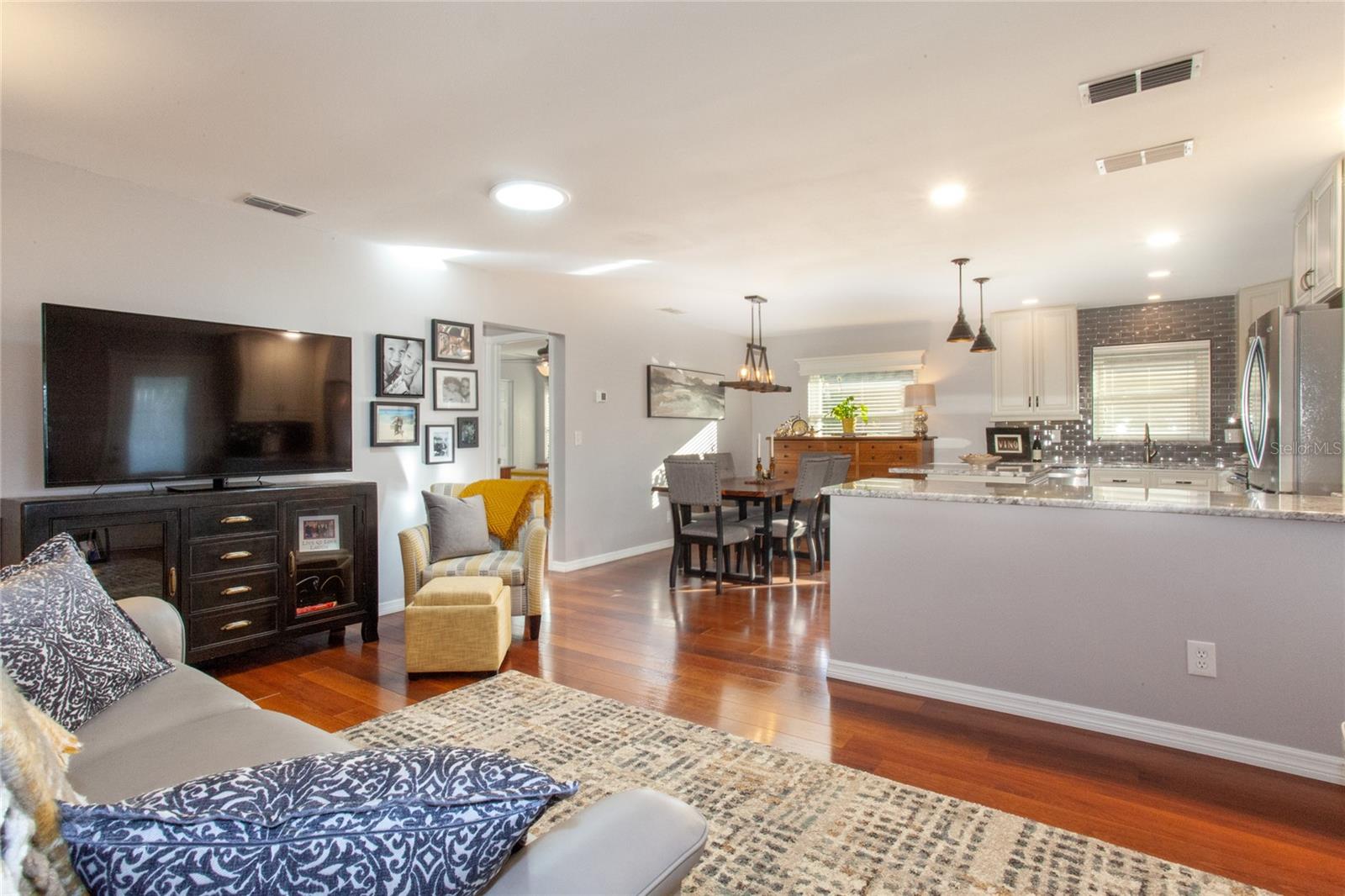 HIGHLAND LAKES - Residential