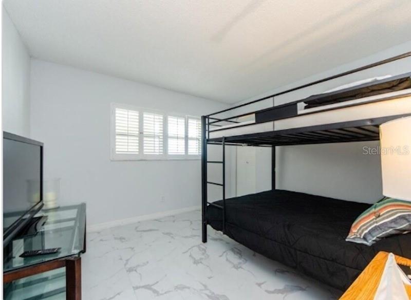 LANDMARK TOWERS - Residential