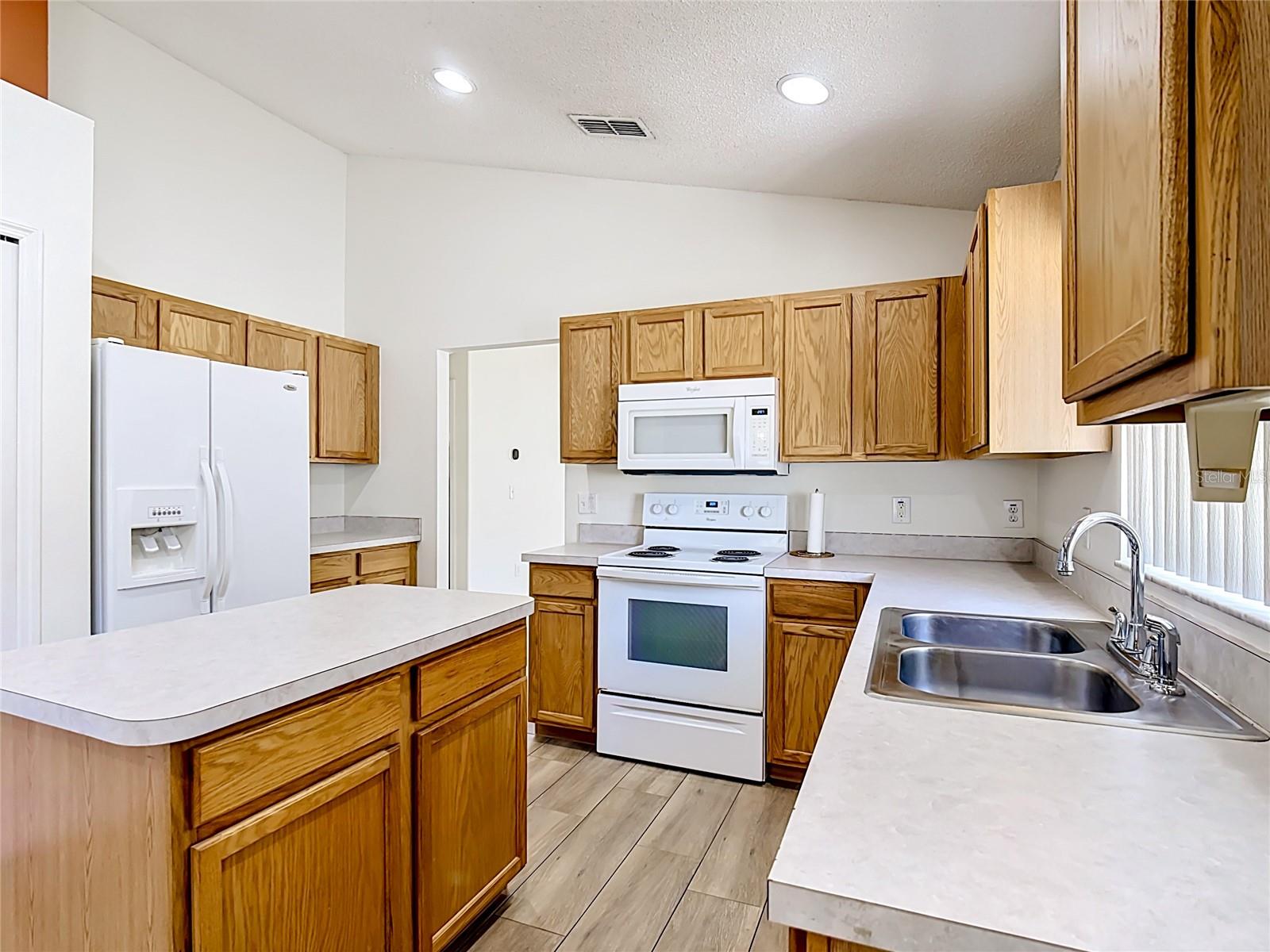 LEGACY PARK PH 03 - Residential