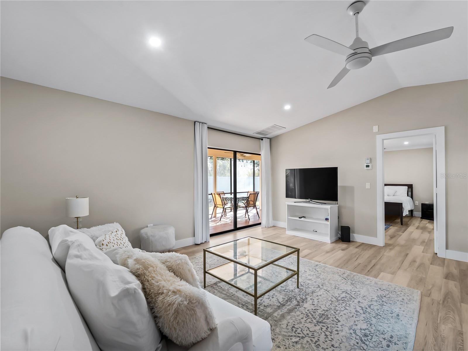 VILLAGE OAKS SEC A - Residential