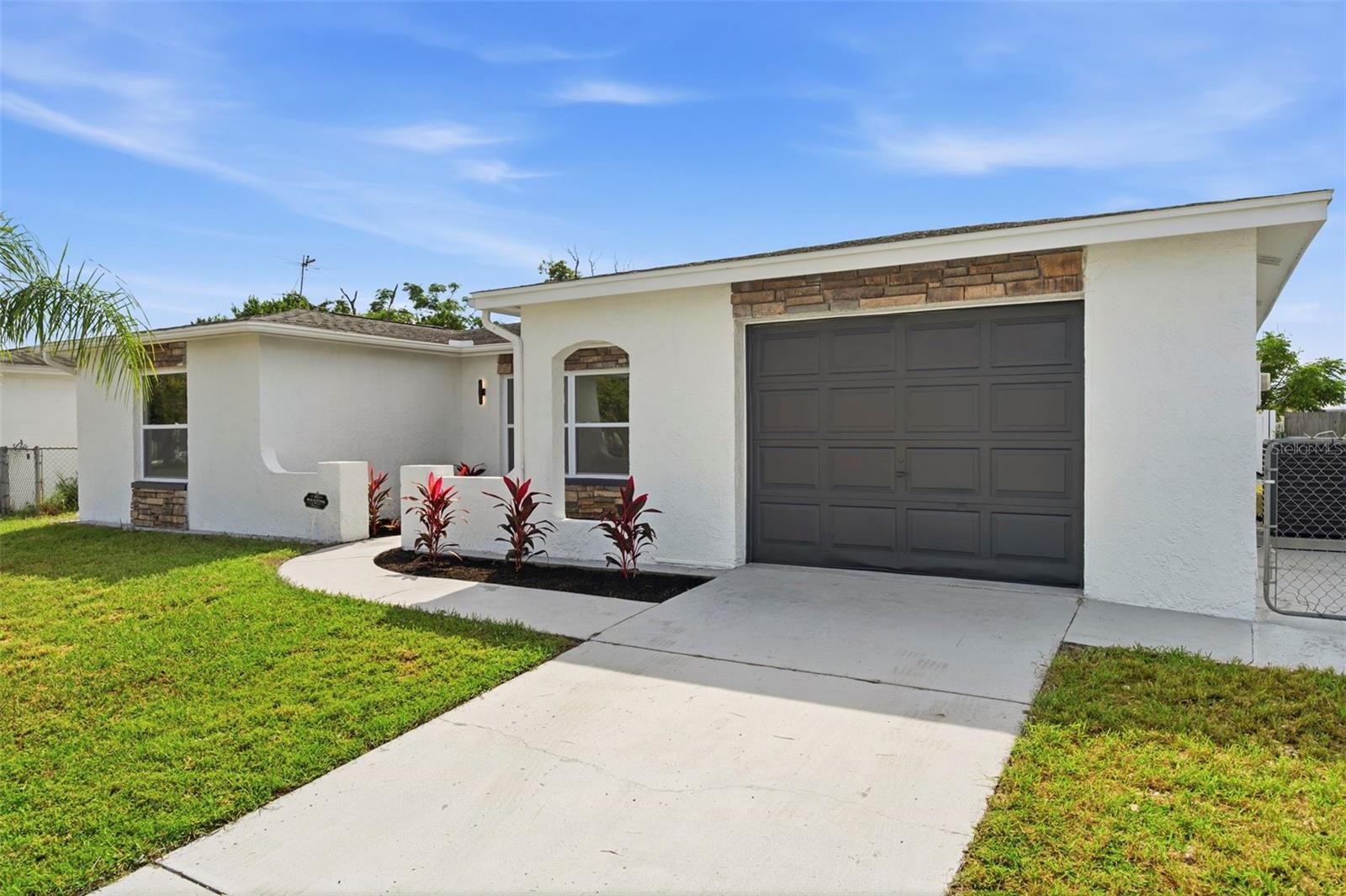 8428 PAXTON DRIVE
