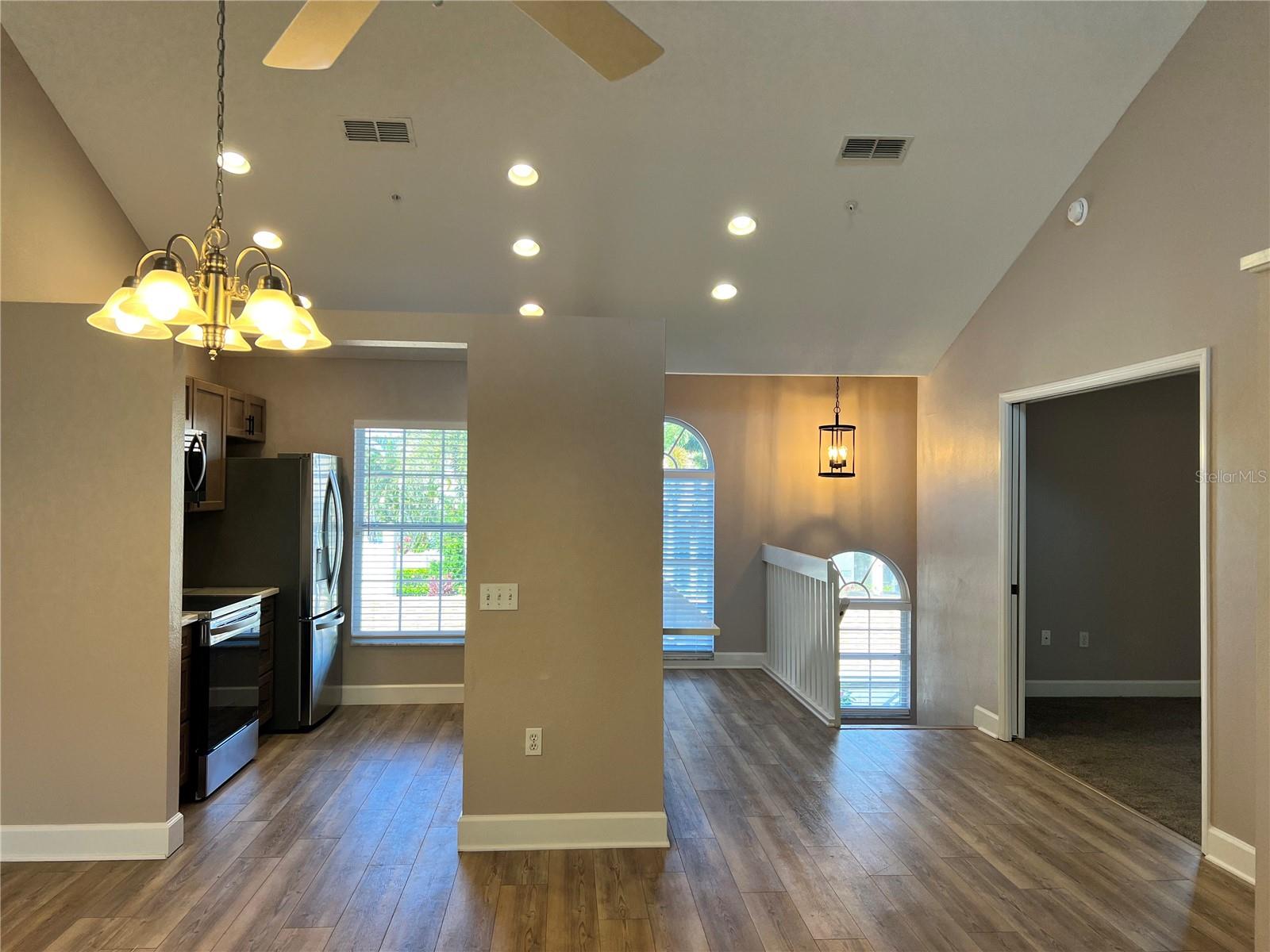 PINESTONE AT PALMER RANCH - Residential Lease