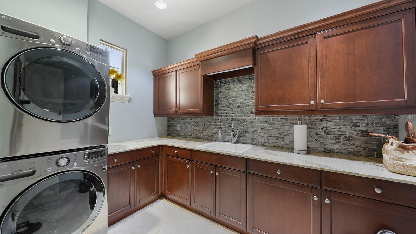 MORTON TERRACE - Residential