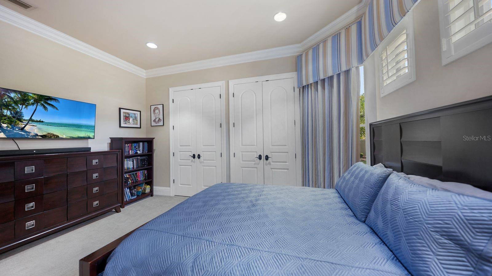 MORTON TERRACE - Residential