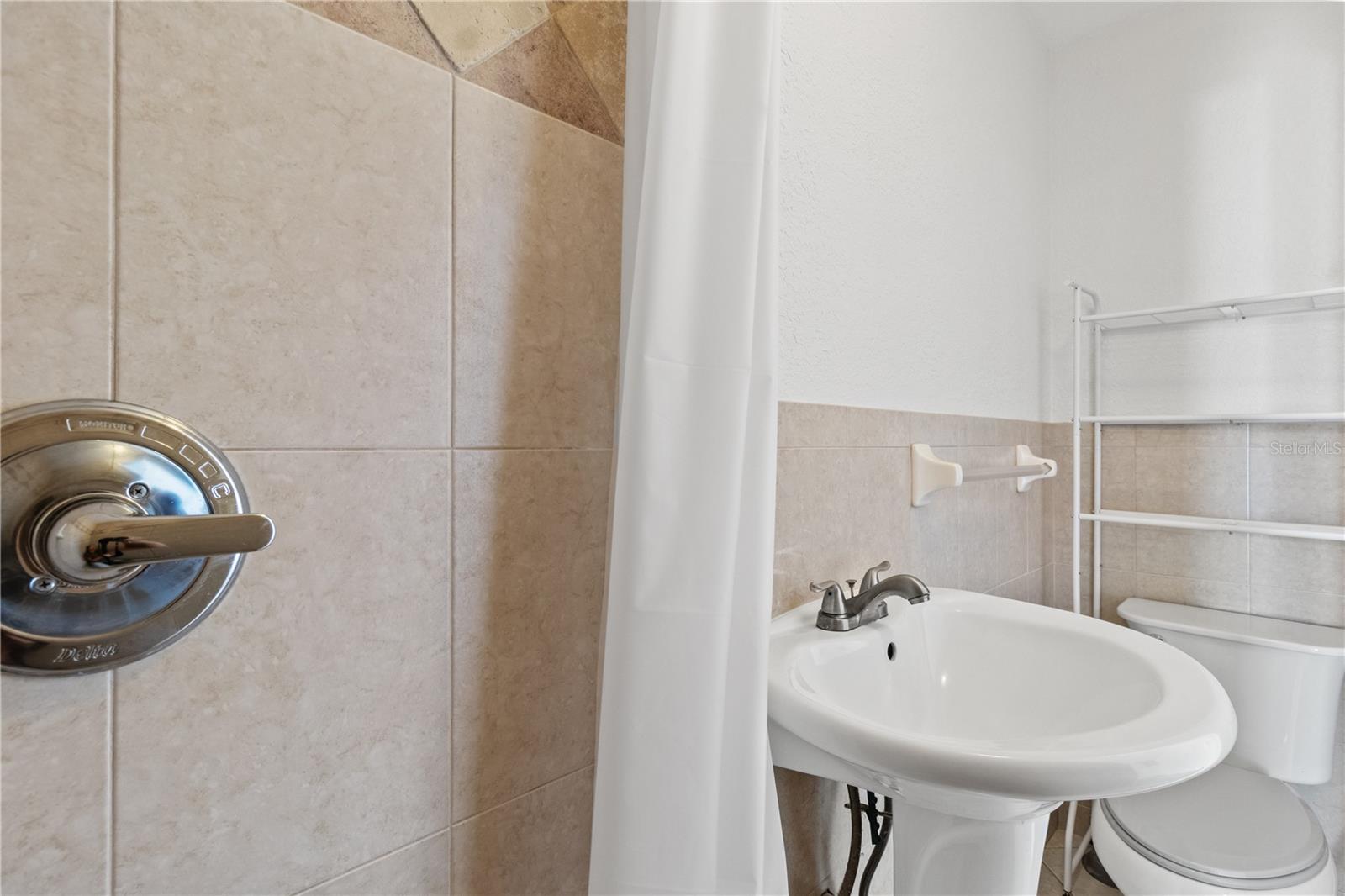 WESTWOOD SUB - Residential Lease