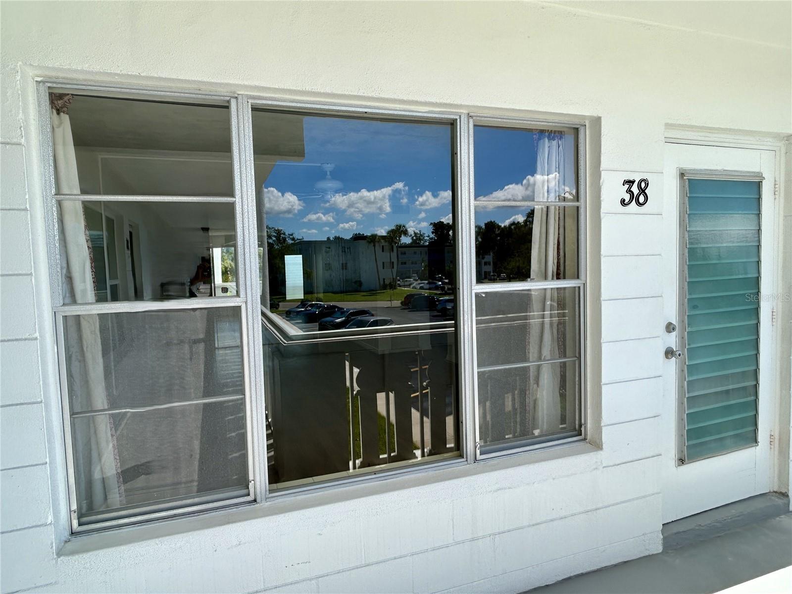 2454 AUSTRALIA WAY E 38