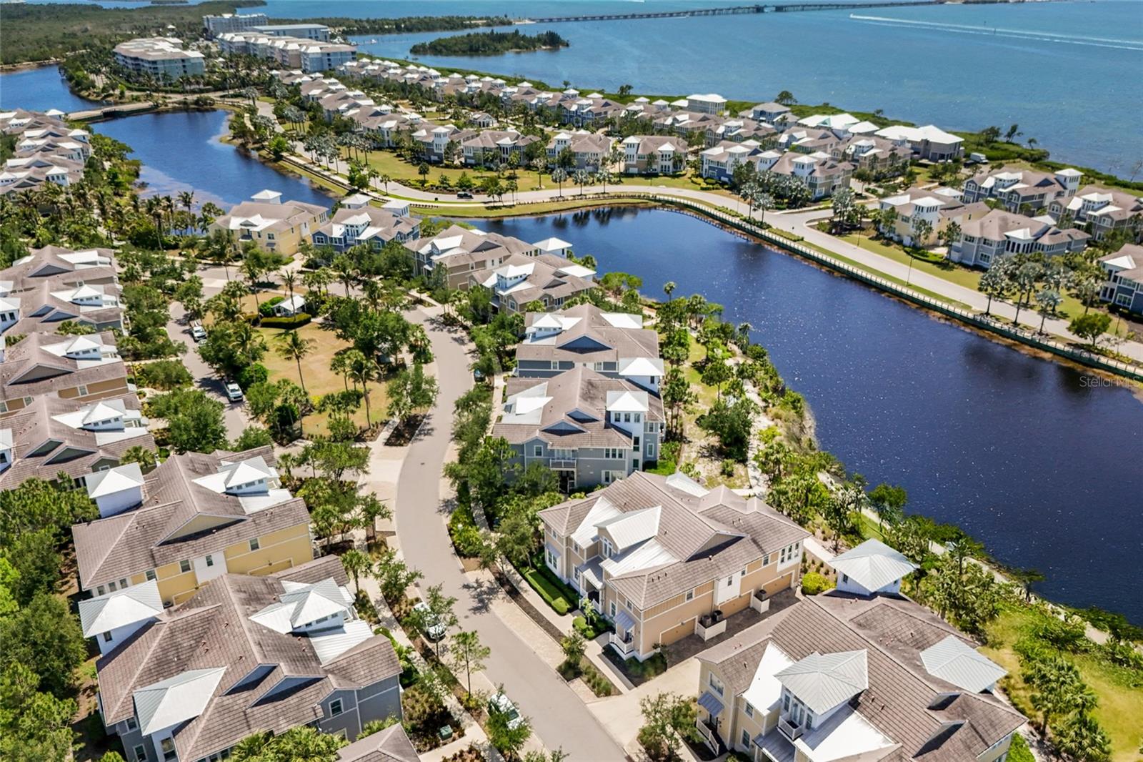 MANGROVE WALK ON HARBOUR ISLE PH 21 - Residential