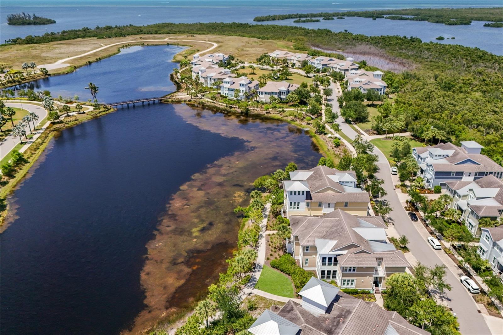 MANGROVE WALK ON HARBOUR ISLE PH 21 - Residential