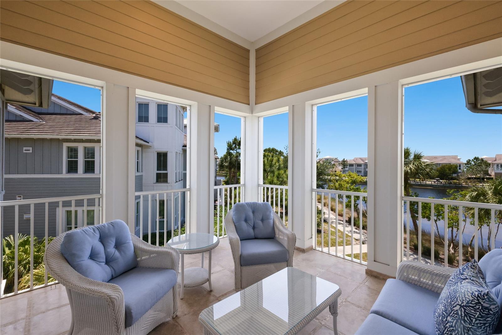 MANGROVE WALK ON HARBOUR ISLE PH 21 - Residential