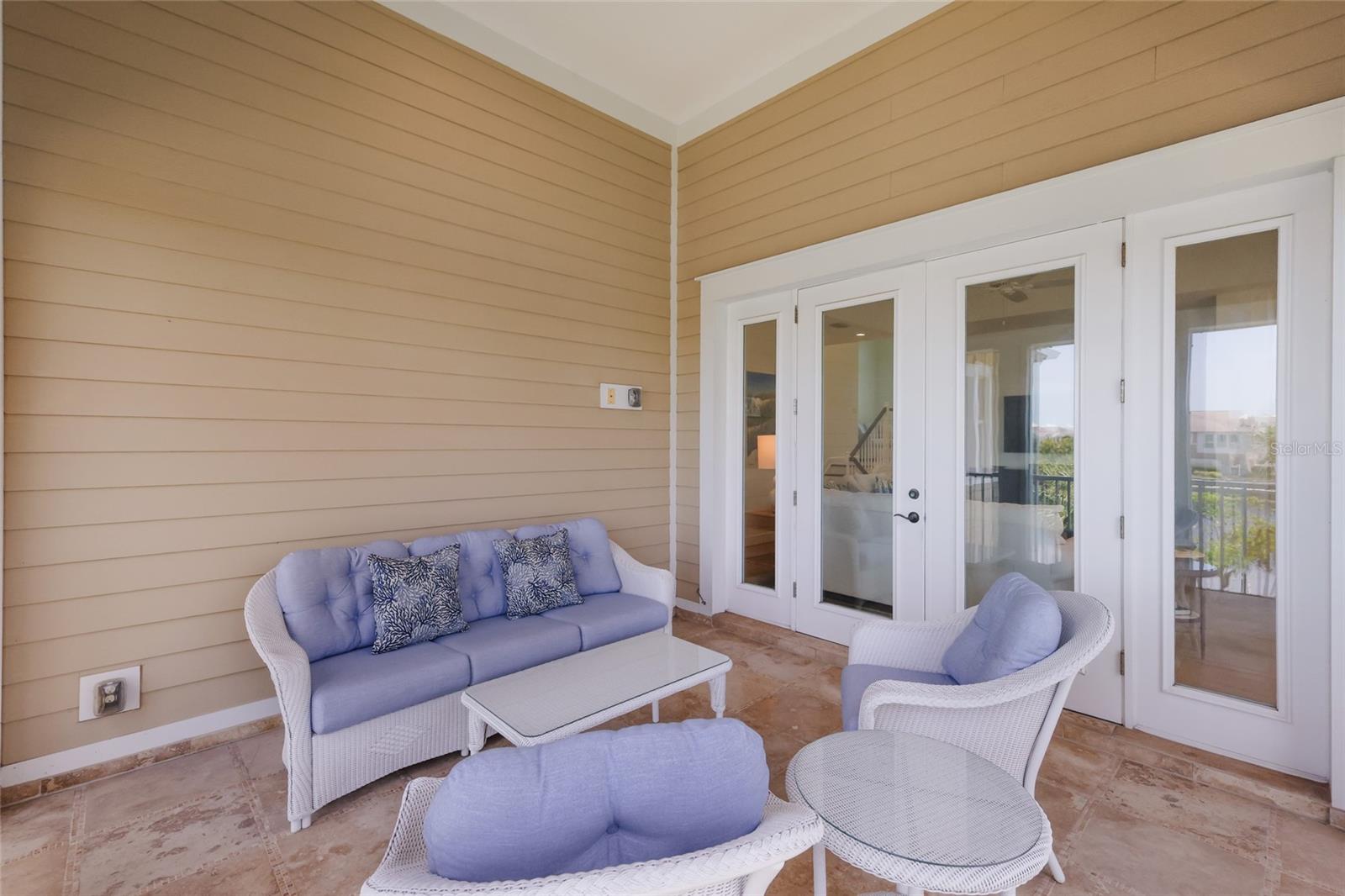 MANGROVE WALK ON HARBOUR ISLE PH 21 - Residential