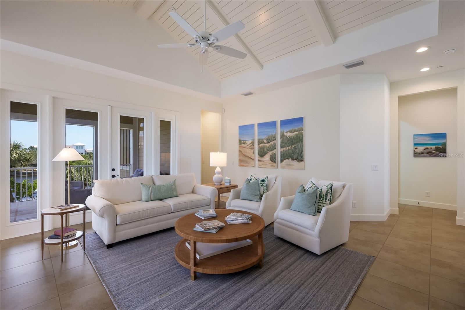 MANGROVE WALK ON HARBOUR ISLE PH 21 - Residential