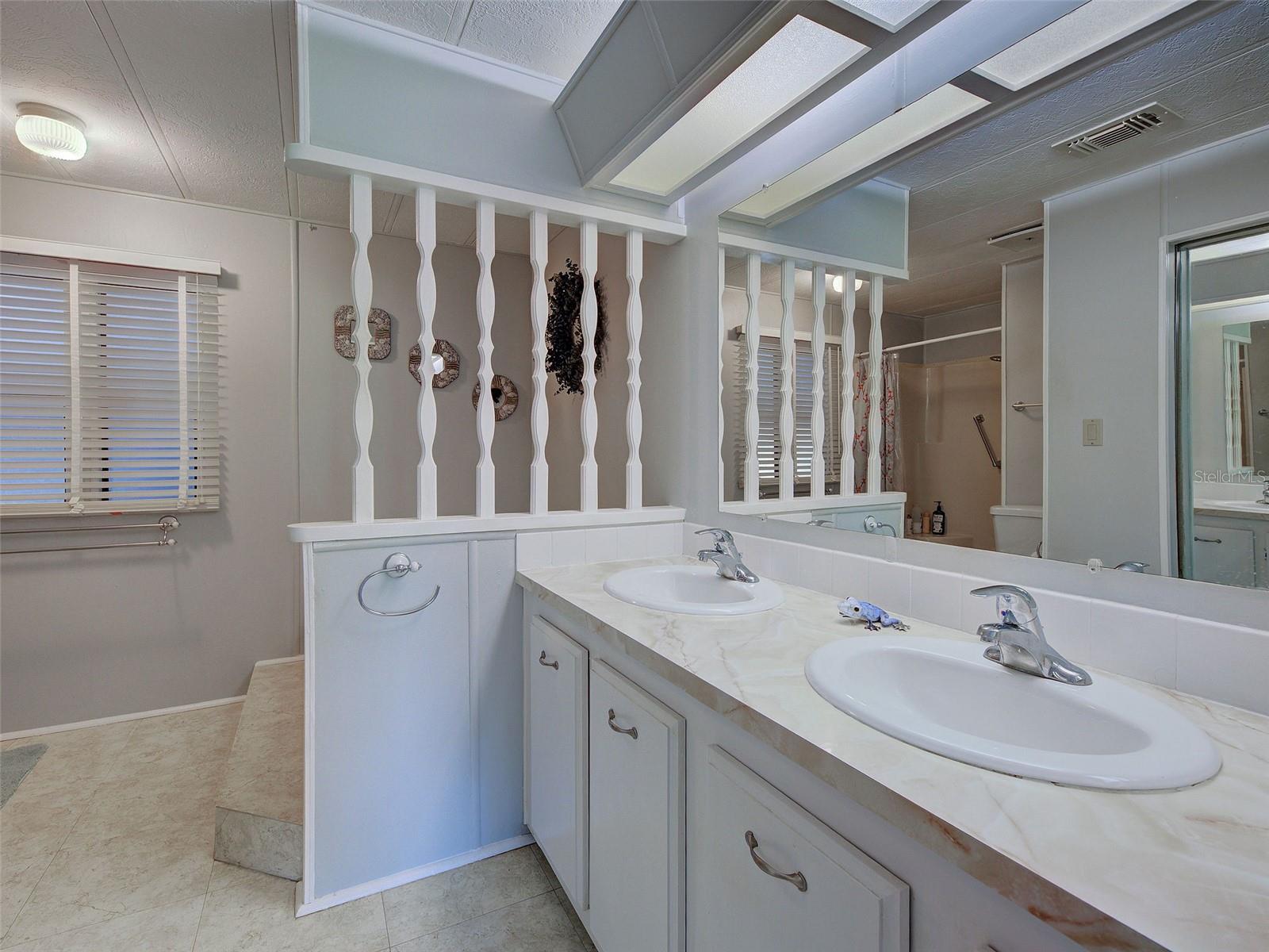 SANDALHAVEN ESTATES - Residential