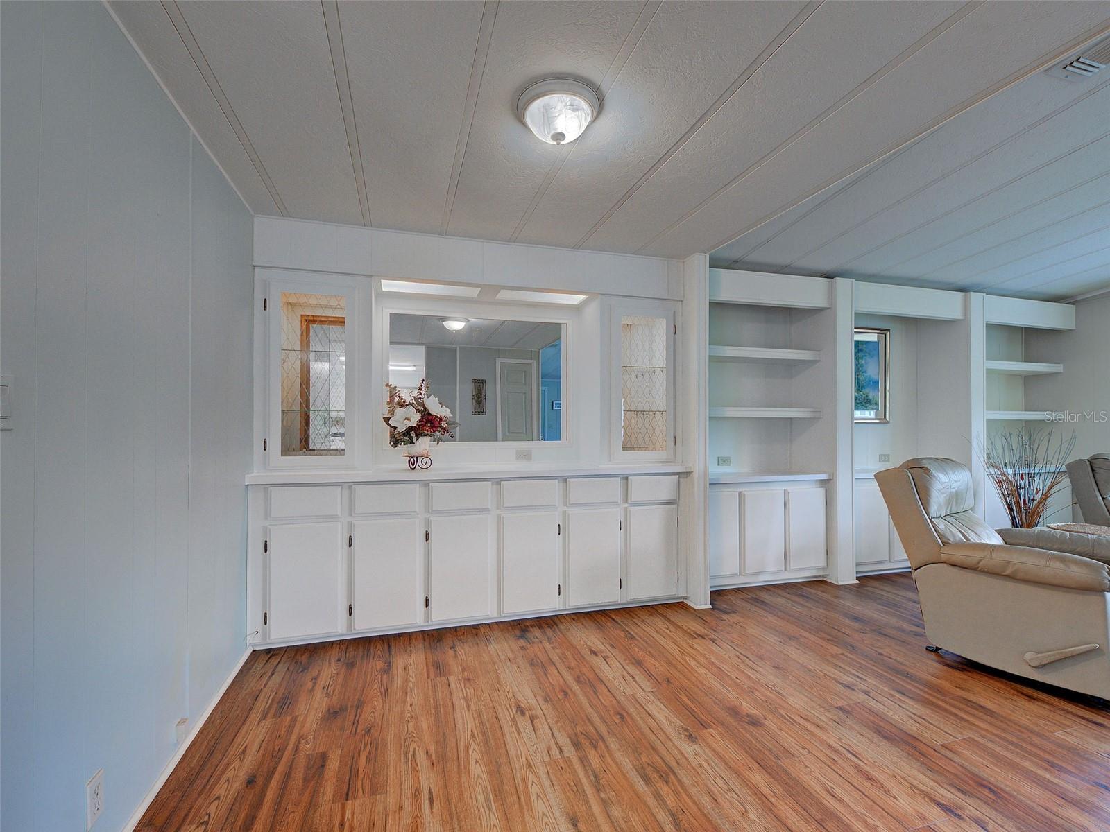 SANDALHAVEN ESTATES - Residential