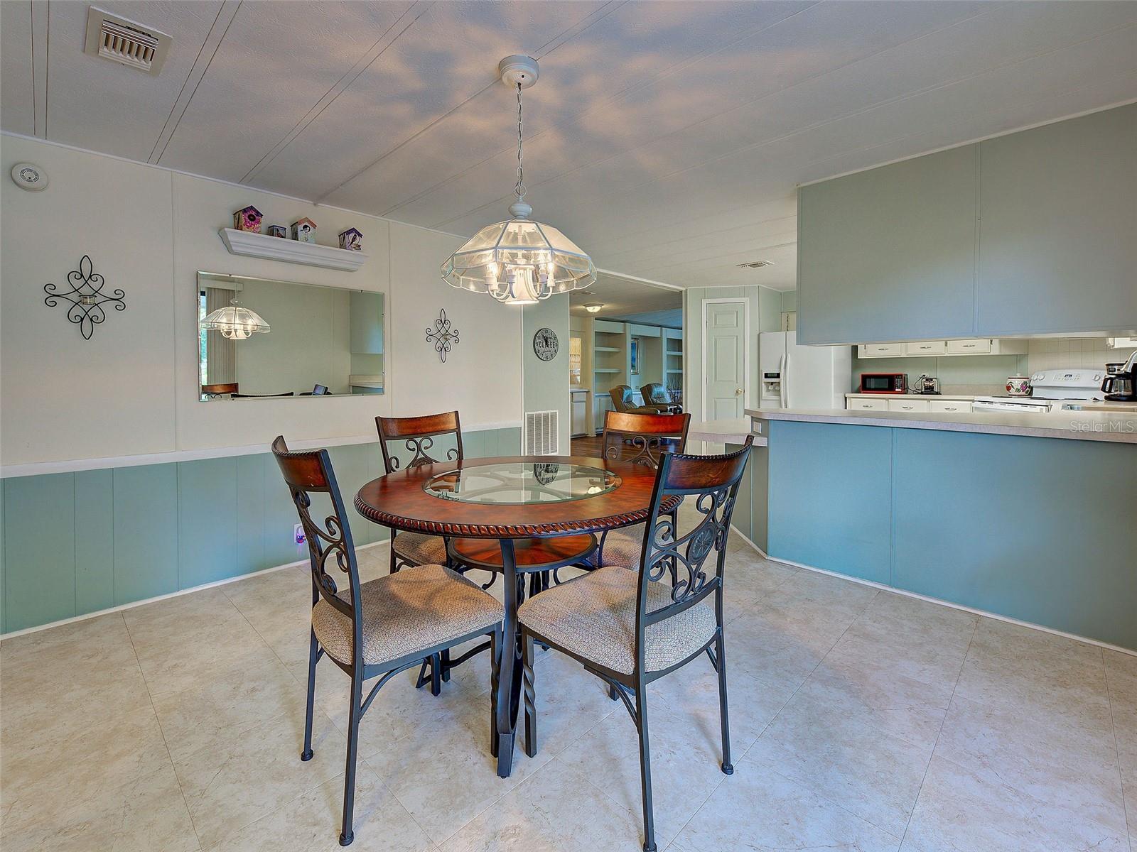 SANDALHAVEN ESTATES - Residential