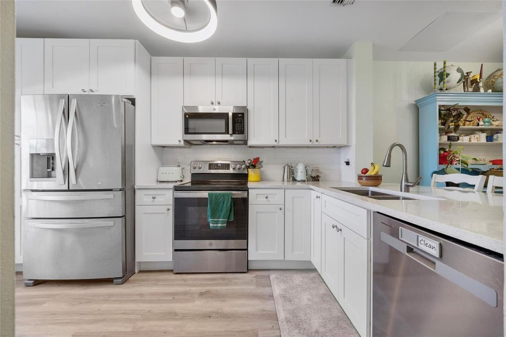 Photo of 5937 Bayside Key Drive, Tampa, FL 33615 (MLS # TB8472553)