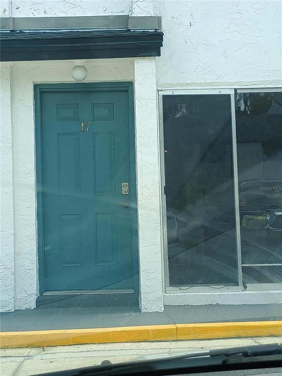 Photo of 4149 S Semoran Boulevard #17, Orlando, FL 32822 (MLS # O6425767)