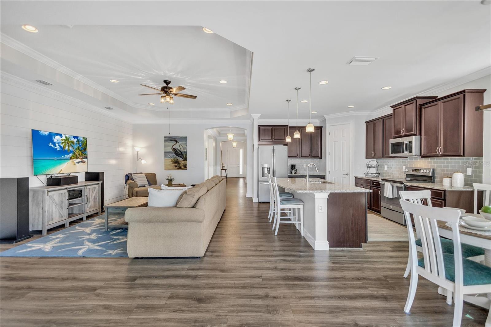 TOSCANA ISLES UN 1 - Residential