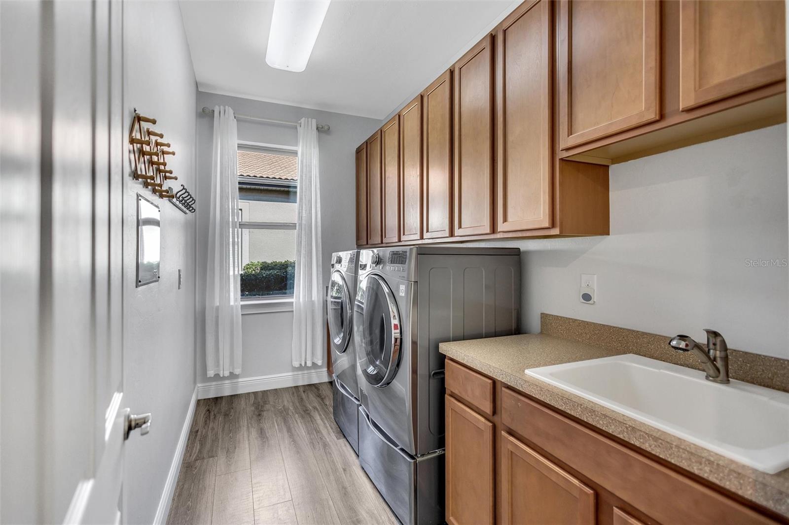 TOSCANA ISLES UN 1 - Residential