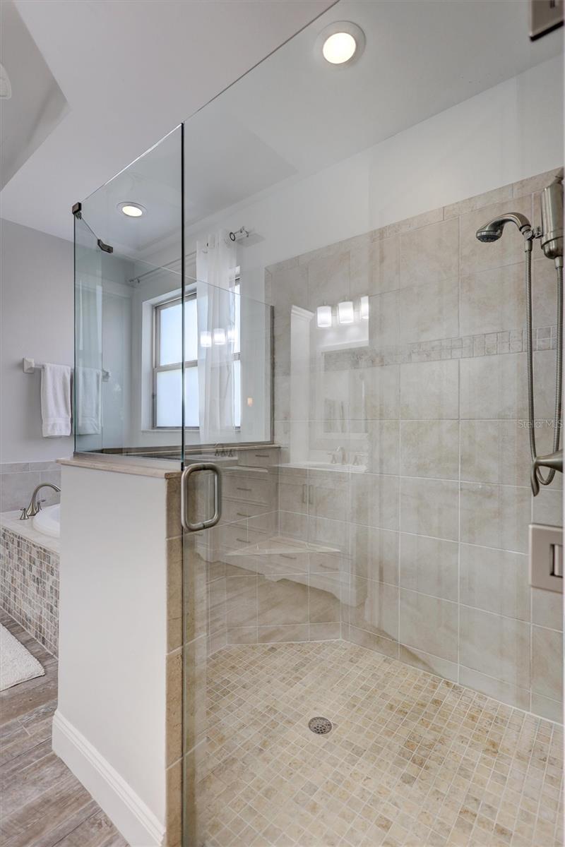 TOSCANA ISLES UN 1 - Residential