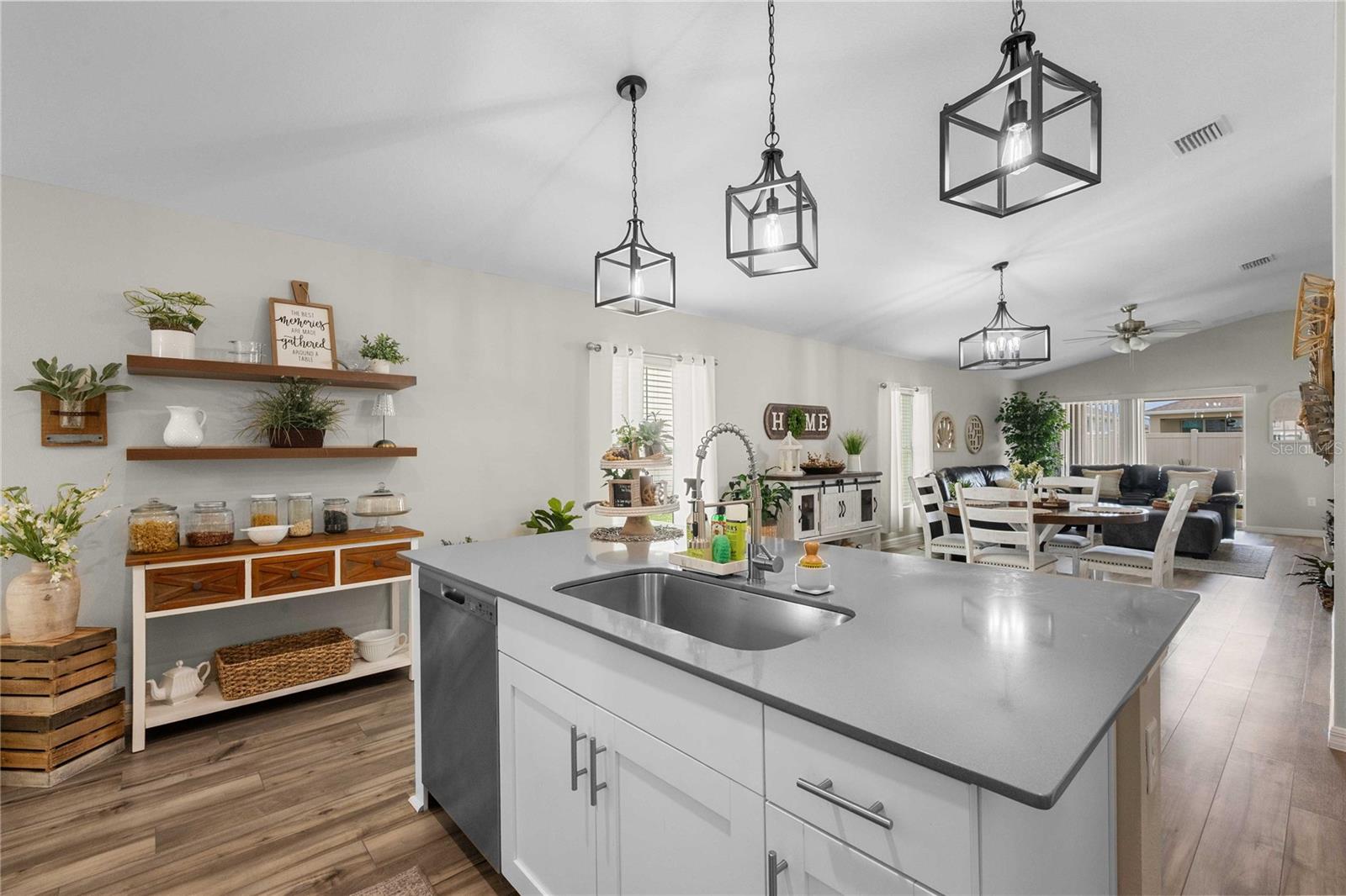 PASADENA POINT PH I - Residential