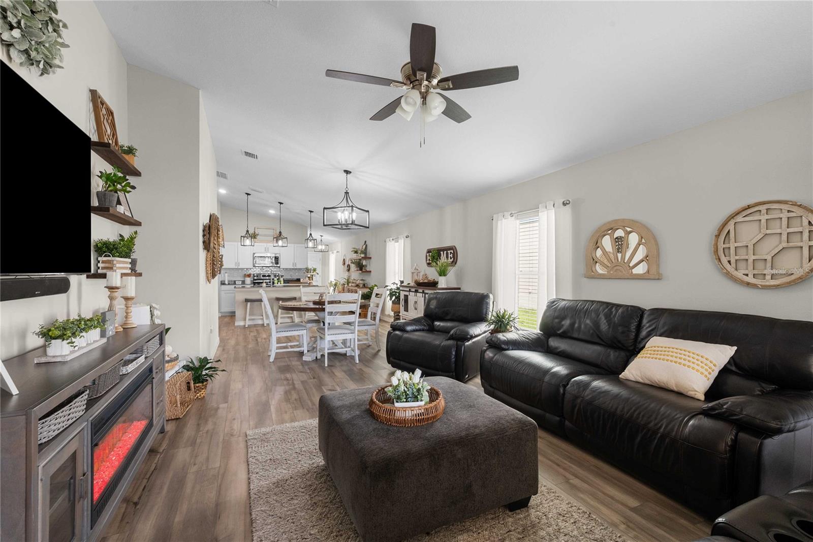 PASADENA POINT PH I - Residential