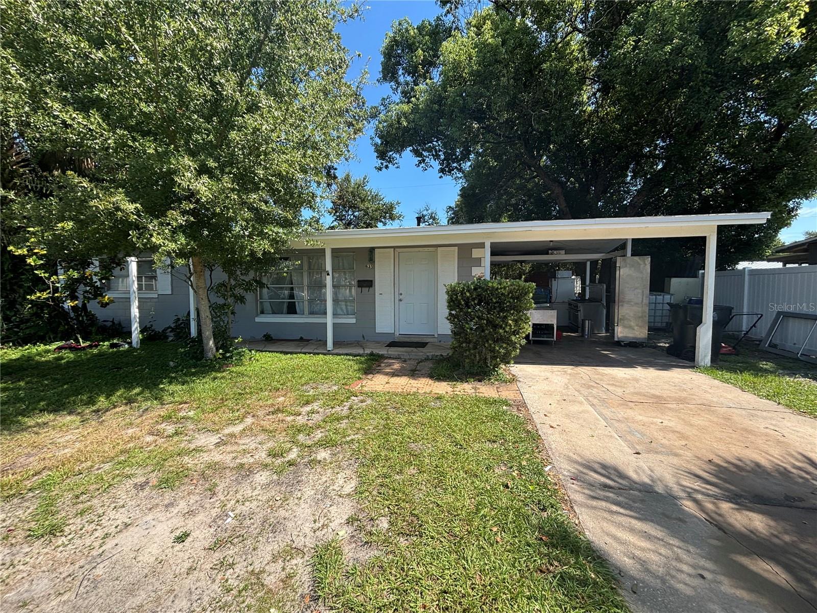 Welcome to this Cozy 2-bedroom, 1-bathroom home in Orlando offering comfort and convenience. Home is located Just a short drive from Orlandos Major highways, Downtown Orlando and major attractions like Orlando International Airport, International Drive, Premium Outlets, Florida Mall and Universal Studios, this home is perfect for those who value easy access to key destinations. This Home comes unfurnished, Pet Friendly, and has a nice car port and a nice yard for entertaining. Please call now to tour this home it will not Last Long, Home is available for immediate move in and accepting credit scores 540 and above.