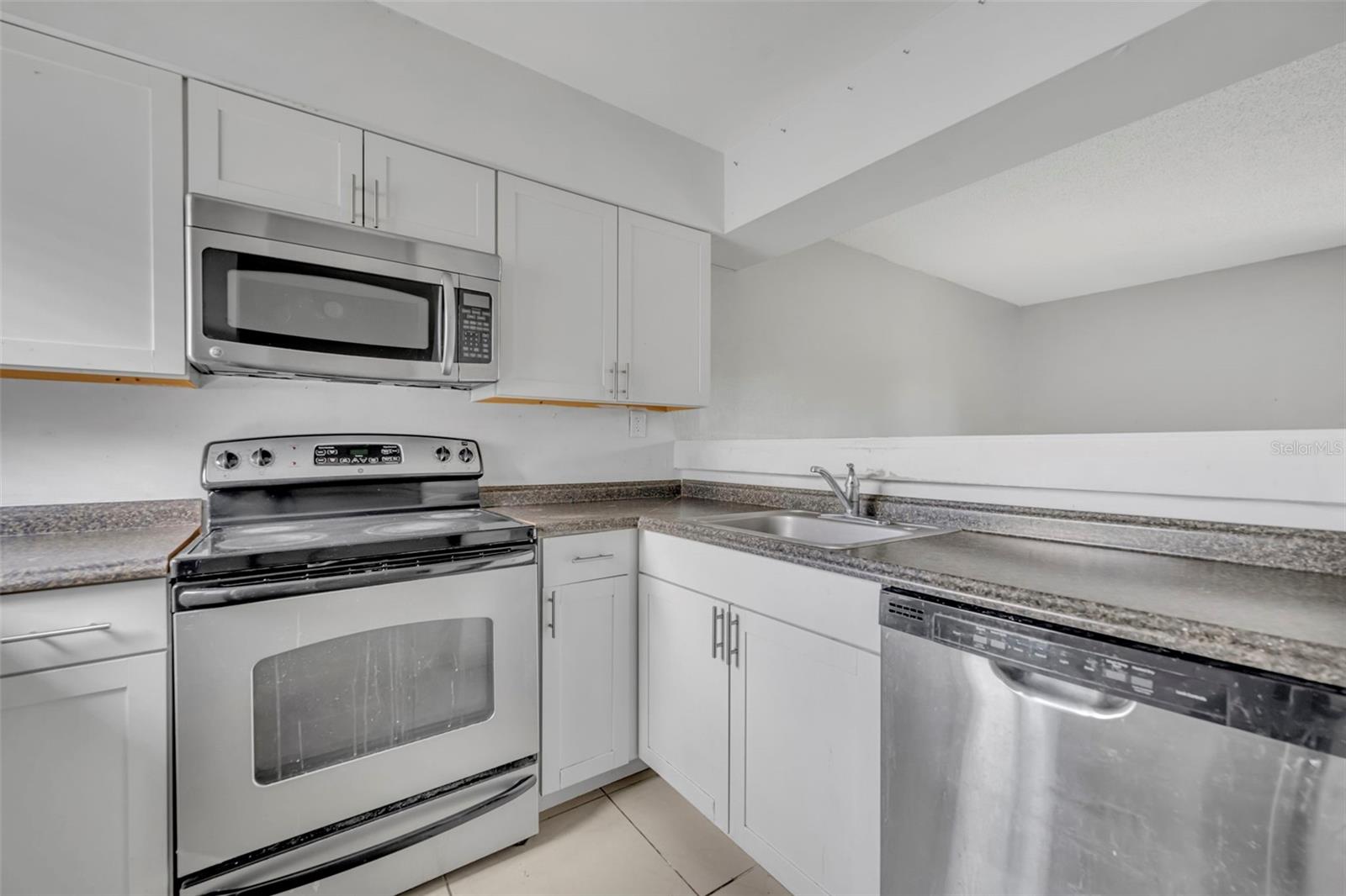 WINTER PARK WOODS CONDO - Residential