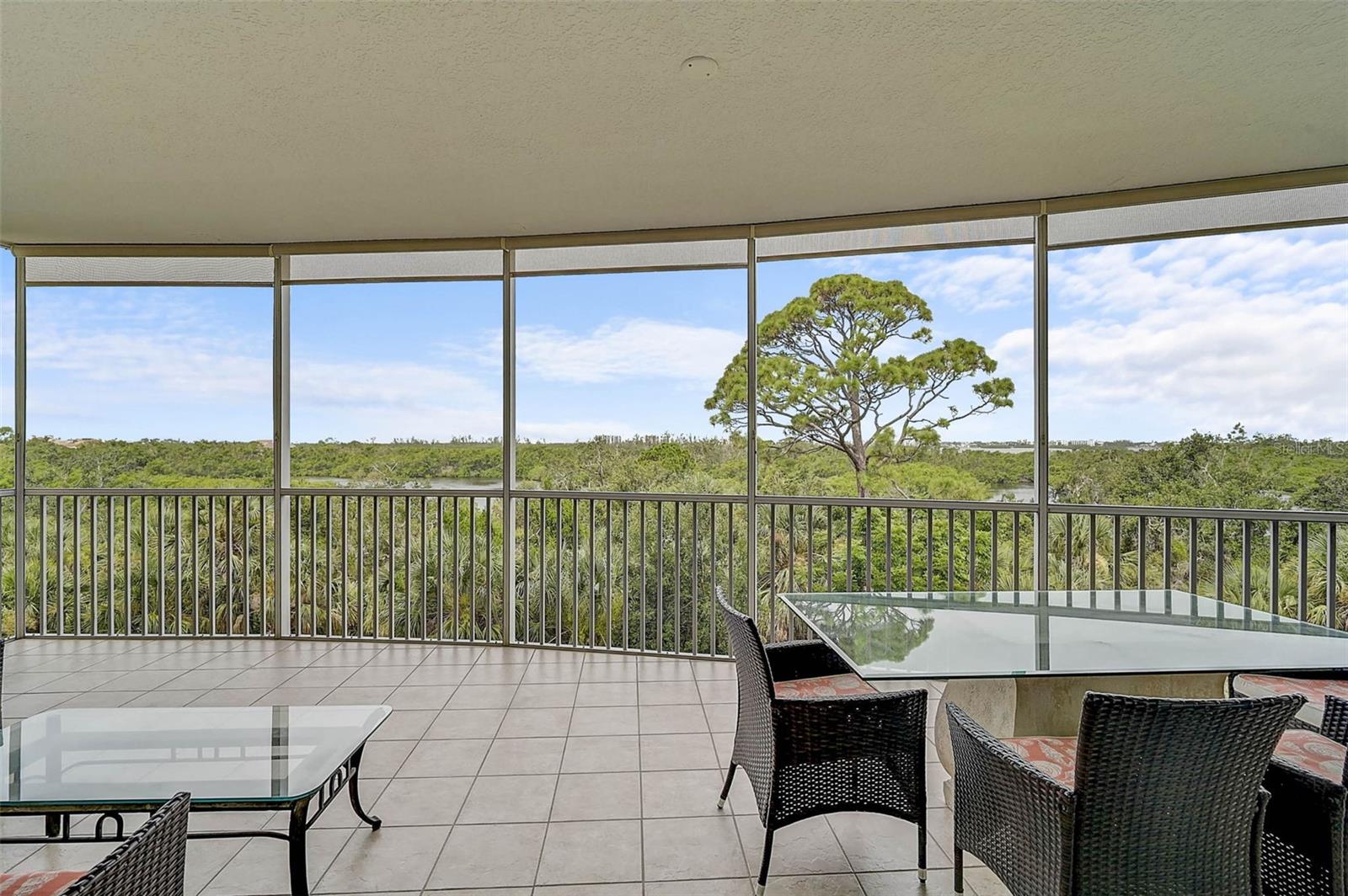 MERIDIAN AT THE OAKS PRESERVE - Residential