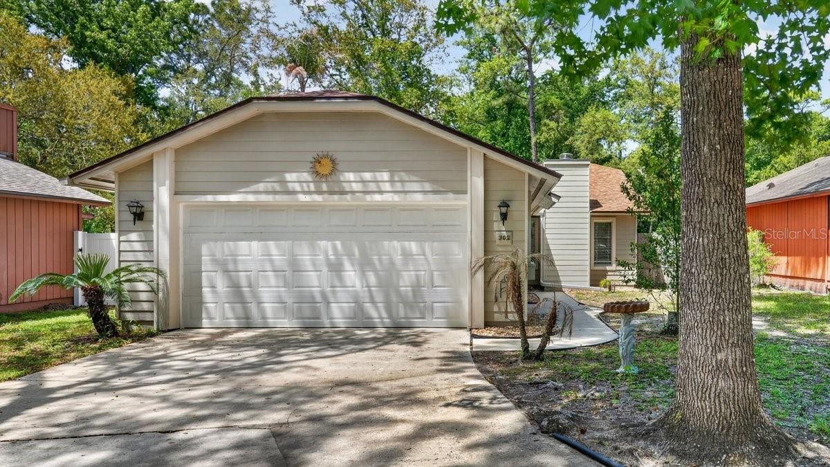 302 GATEWOOD COURT
