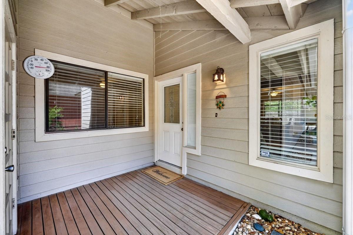 302 GATEWOOD COURT