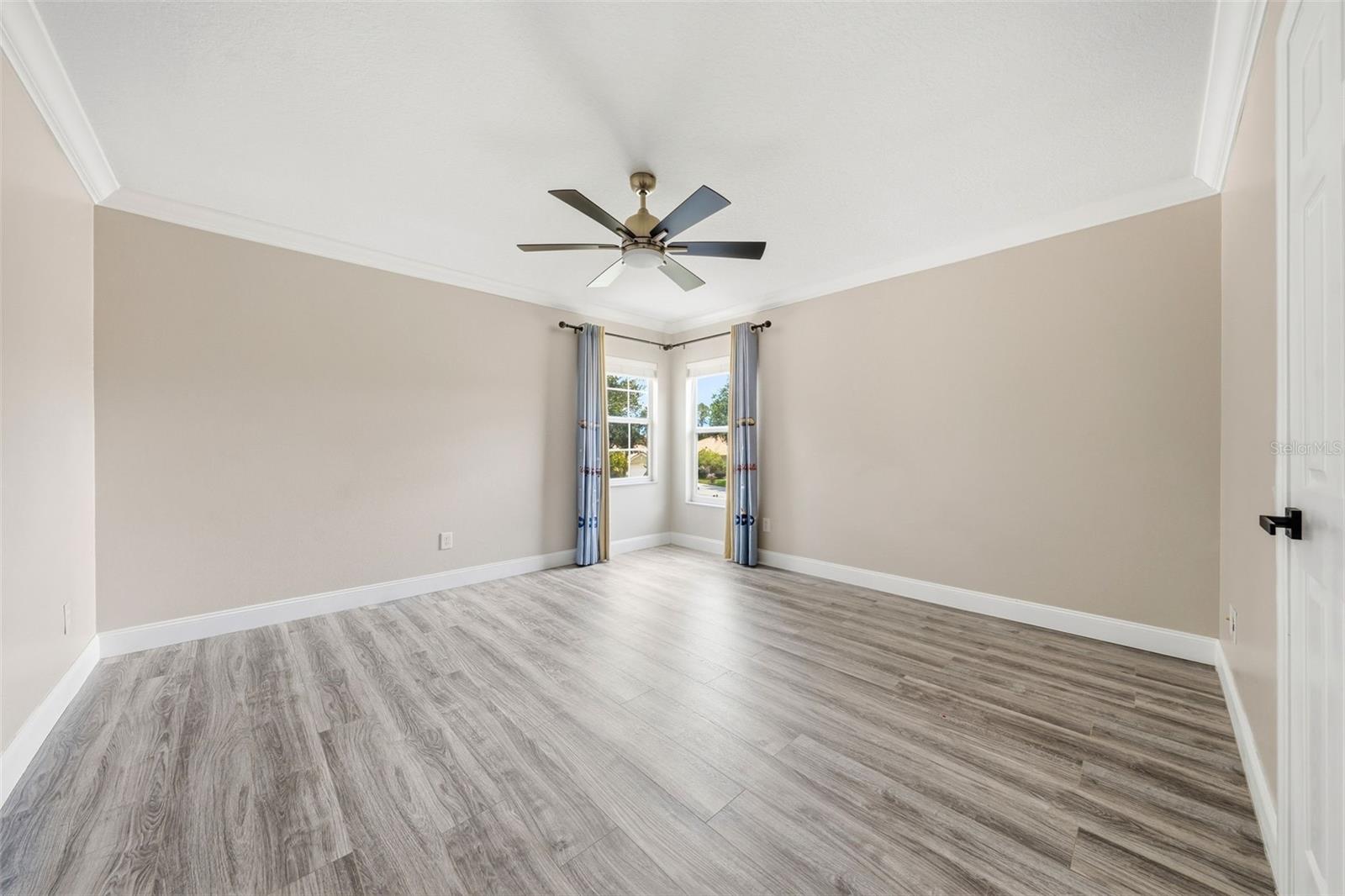 GLENMUIR 48 39 - Residential