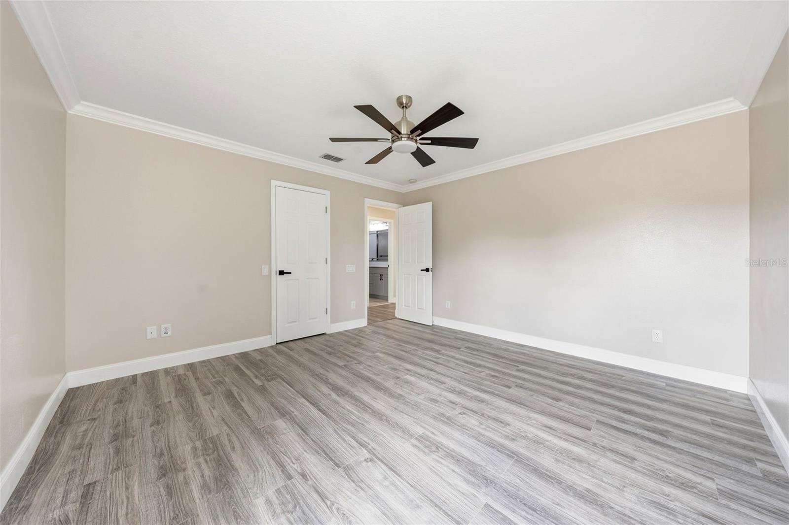 GLENMUIR 48 39 - Residential
